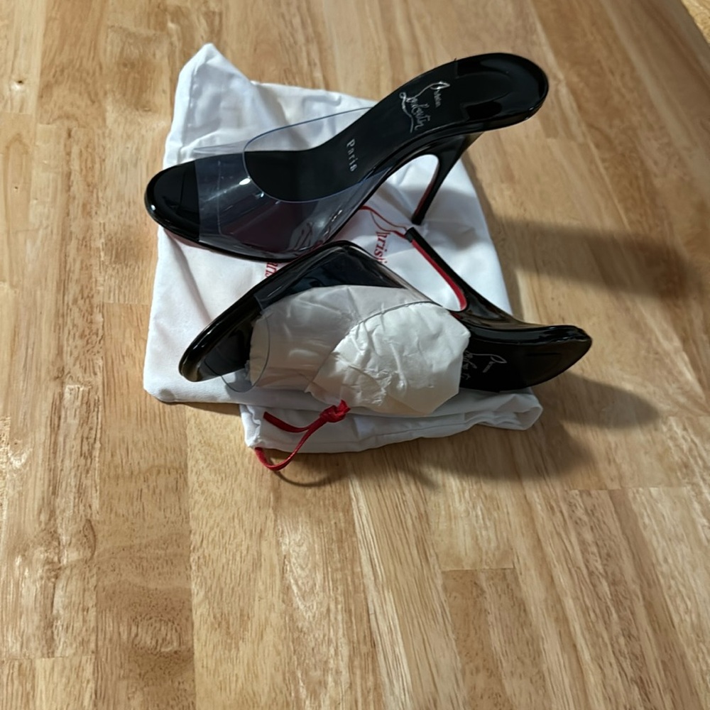 Brand new come with bag and box